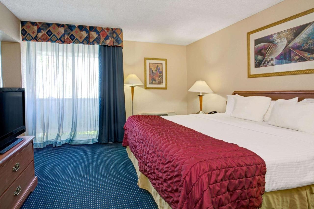 Garnet Inn & Suites Orlando Exterior foto